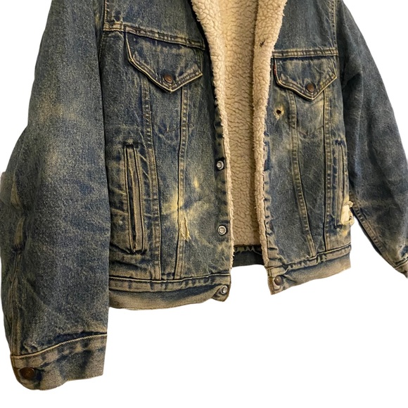 Vintage Levi’s 70s denim distressed Sherpa trucker jacket - Picture 3 of 14